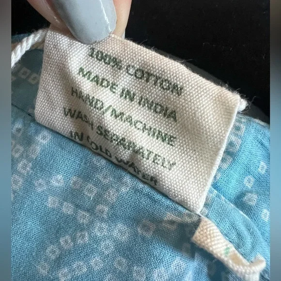 Elegant Blue and White Long Sleeve Dress - Picture 9 of 12